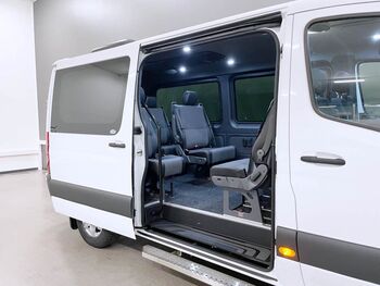 Mercedes-Benz Sprinter 2024