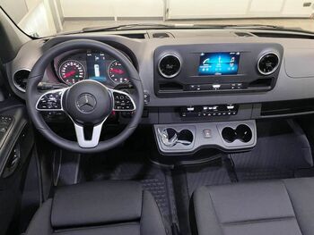 Mercedes-Benz Sprinter 2024