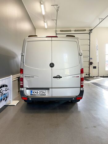 Mercedes-Benz Sprinter 2013